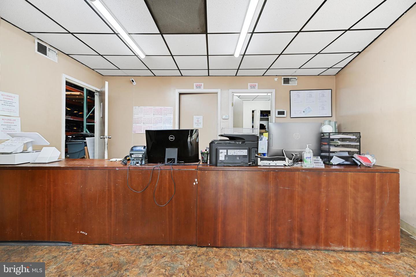 7605 Property Photo 8