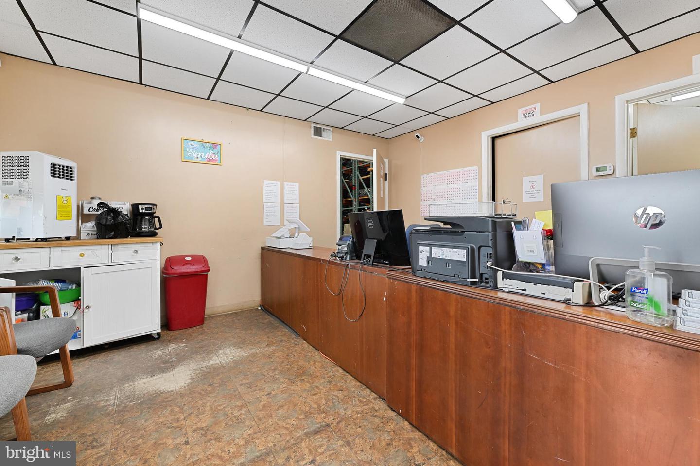 7605 Property Photo 9