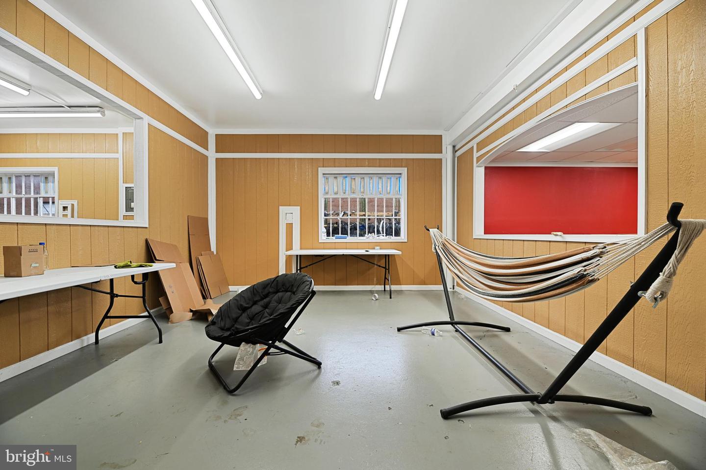 7605 Property Photo 11