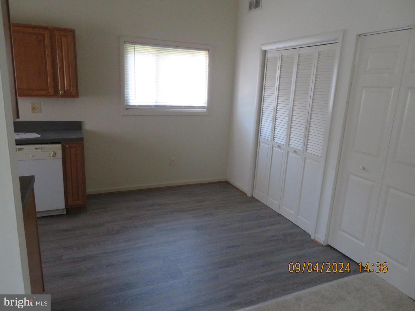 100 9th St #305 Property Photo 4