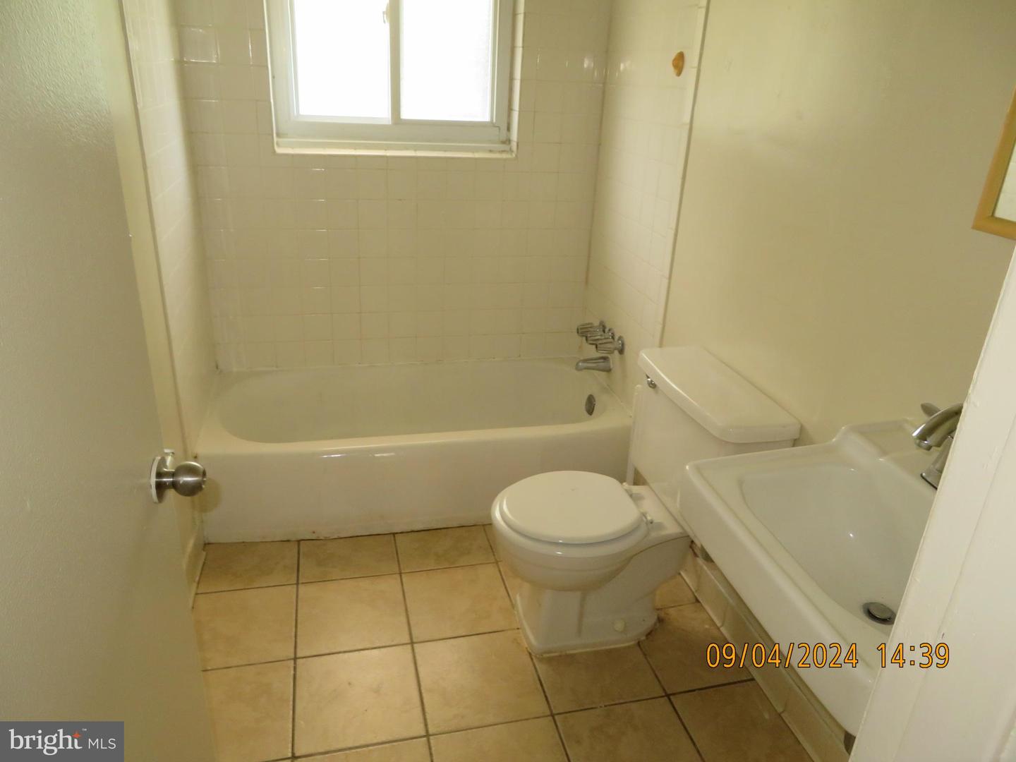 100 9th St #305 Property Photo 7