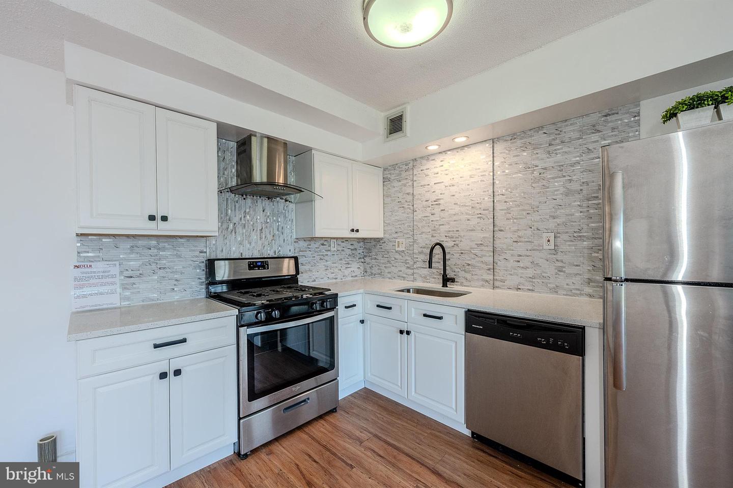 4410 Oglethorpe St #713 Property Photo 1