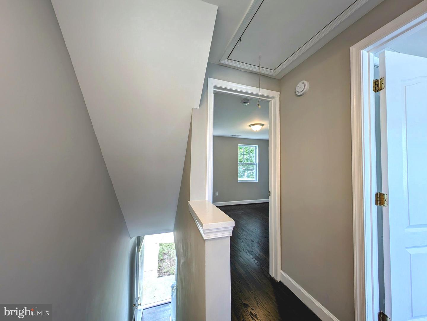 6892 Hawthorne St Property Photo 14