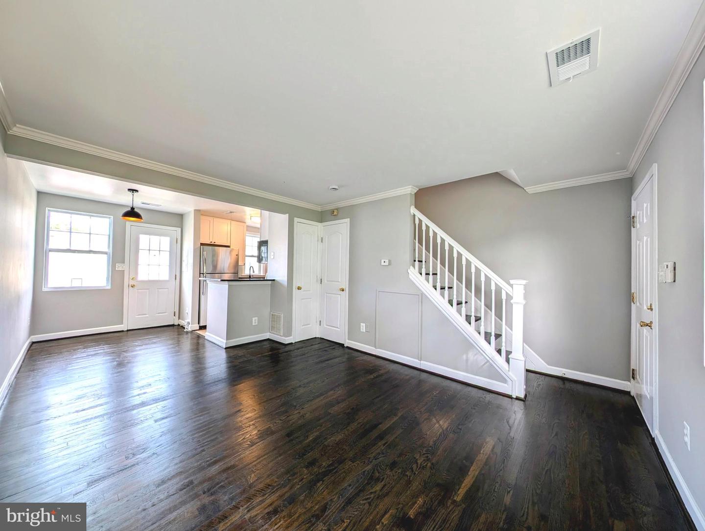 6892 Hawthorne St Property Photo 16