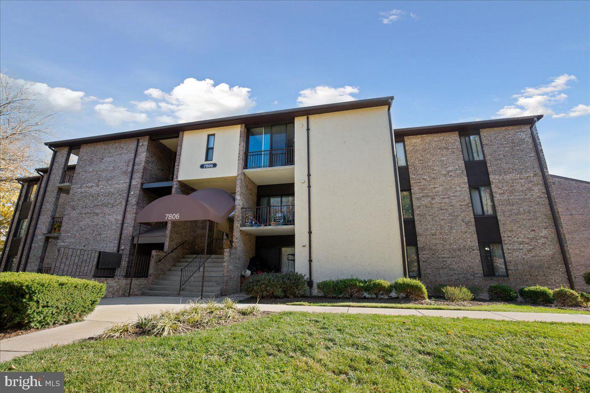 7806 Hanover Pkwy #303 Property Photo 5