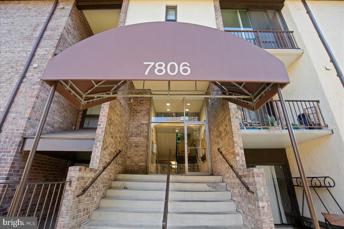 7806 Hanover Pkwy #303 Property Photo 7