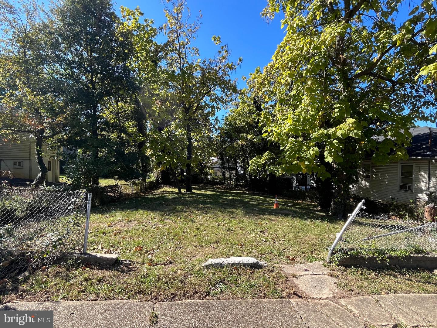 510 68th Pl Property Photo 1
