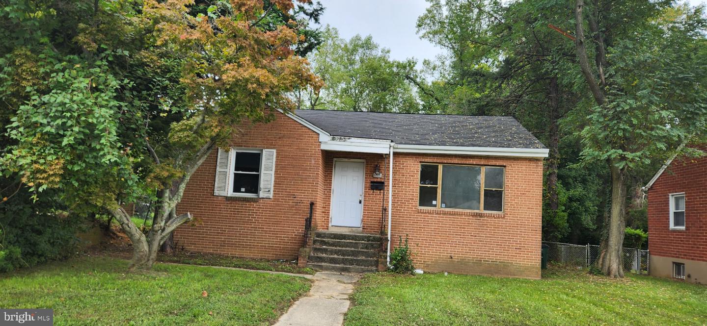 6516 Adak St Property Photo