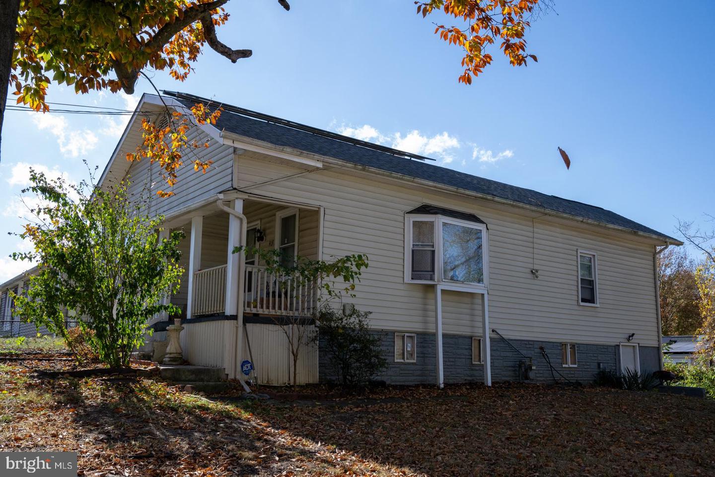 919 Nova Ave Property Photo 3