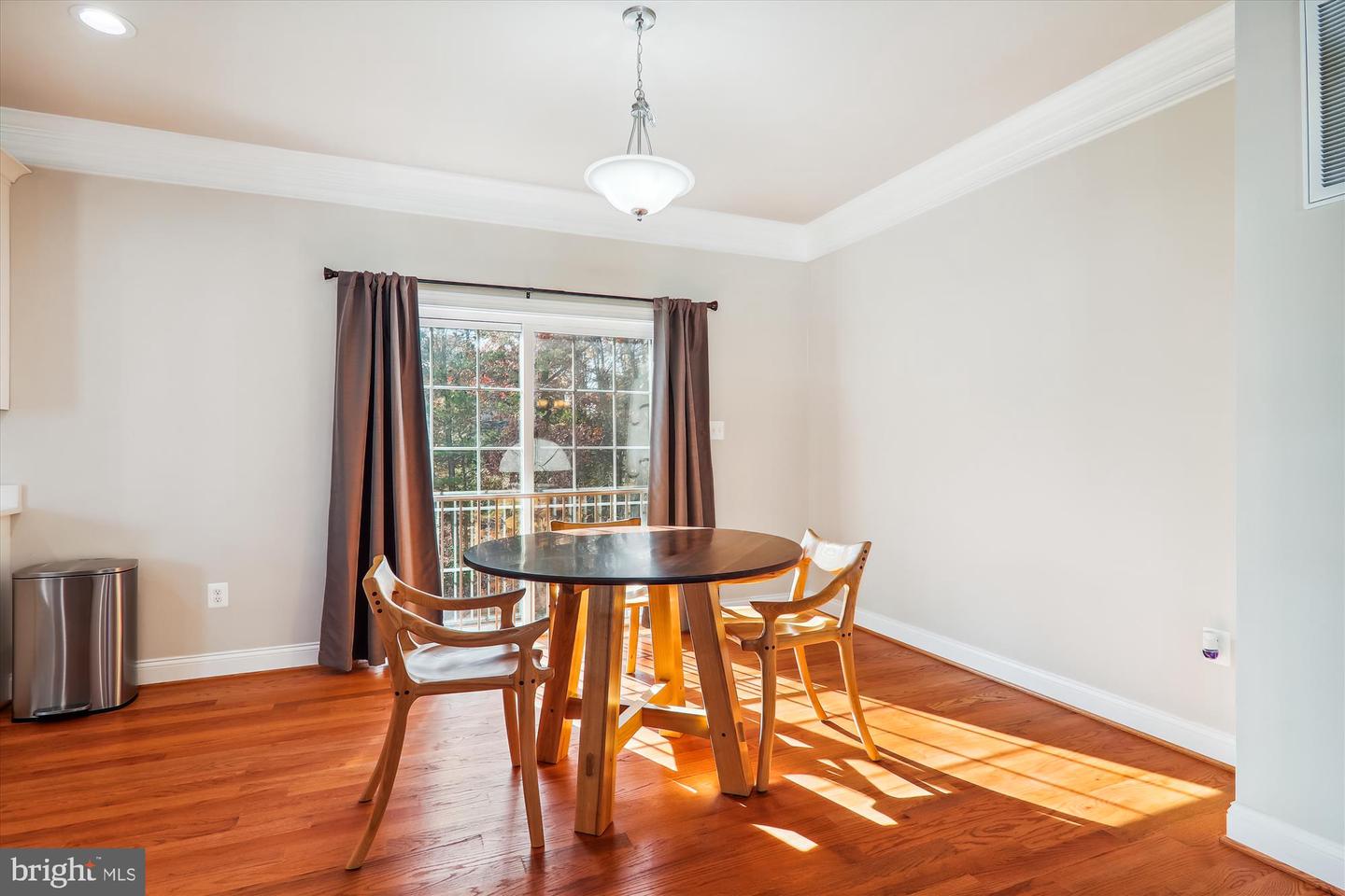 4639 Pendall Dr Property Photo 6