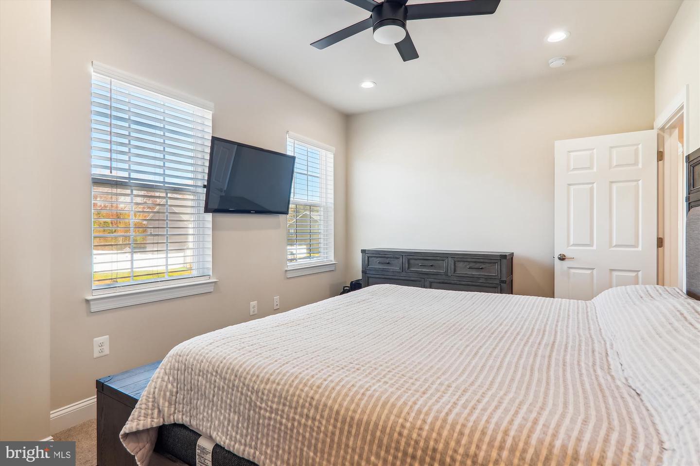 4639 Pendall Dr Property Photo 19