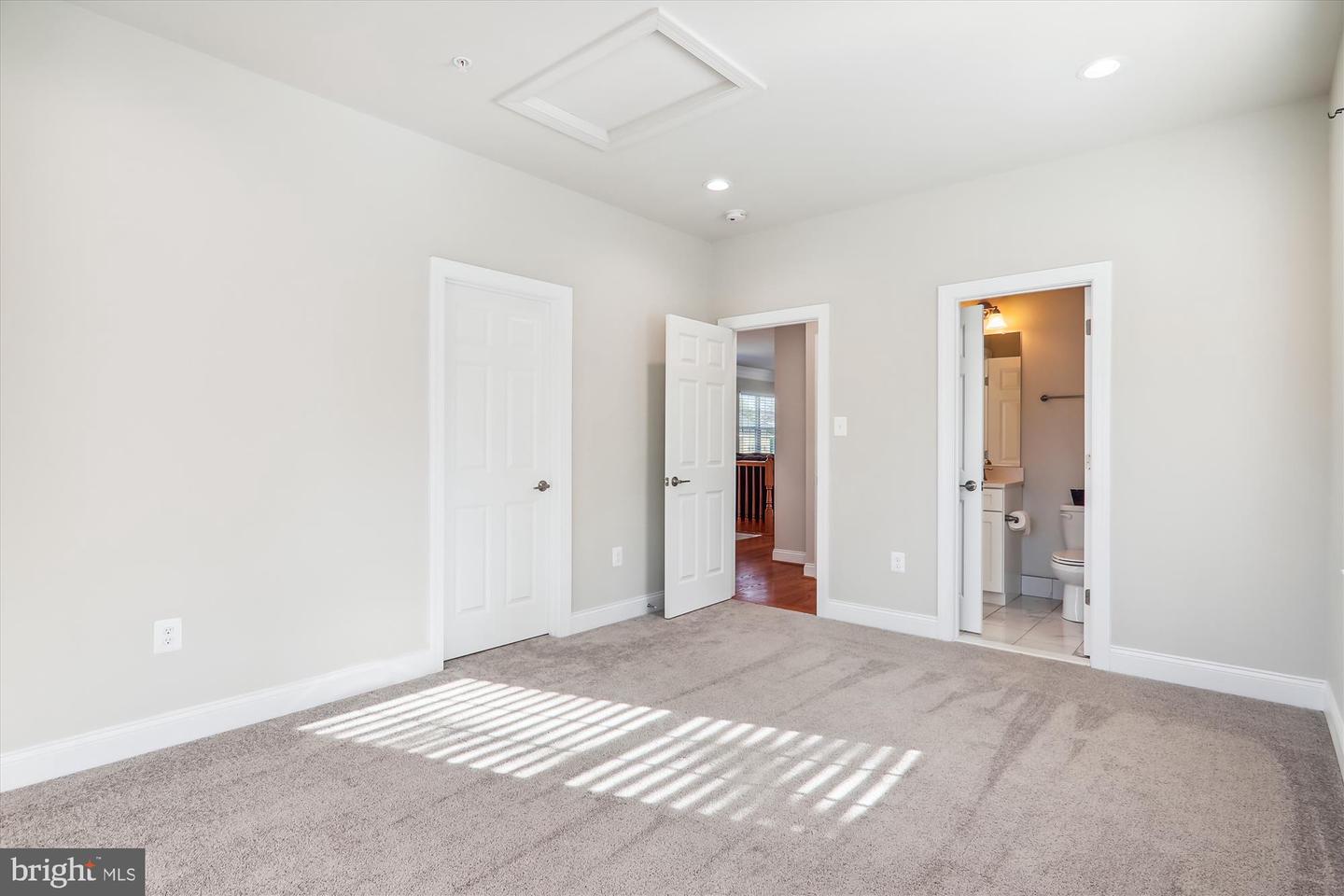 4639 Pendall Dr Property Photo 24