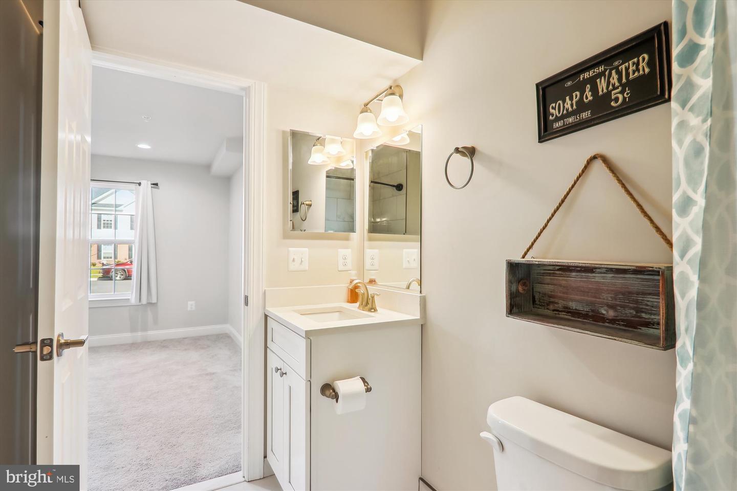 4639 Pendall Dr Property Photo 27