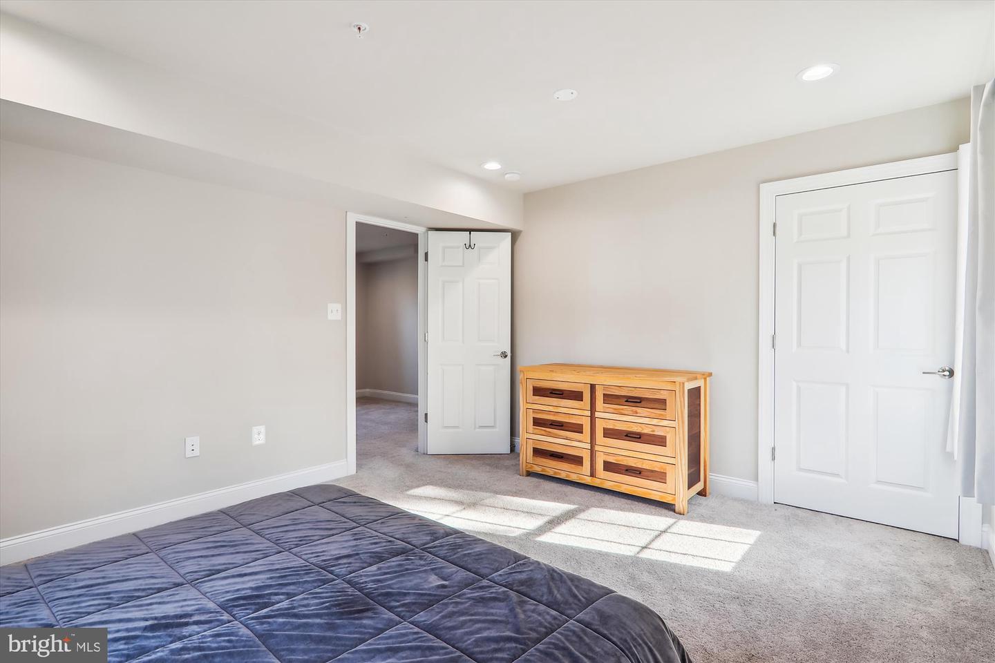 4639 Pendall Dr Property Photo 33