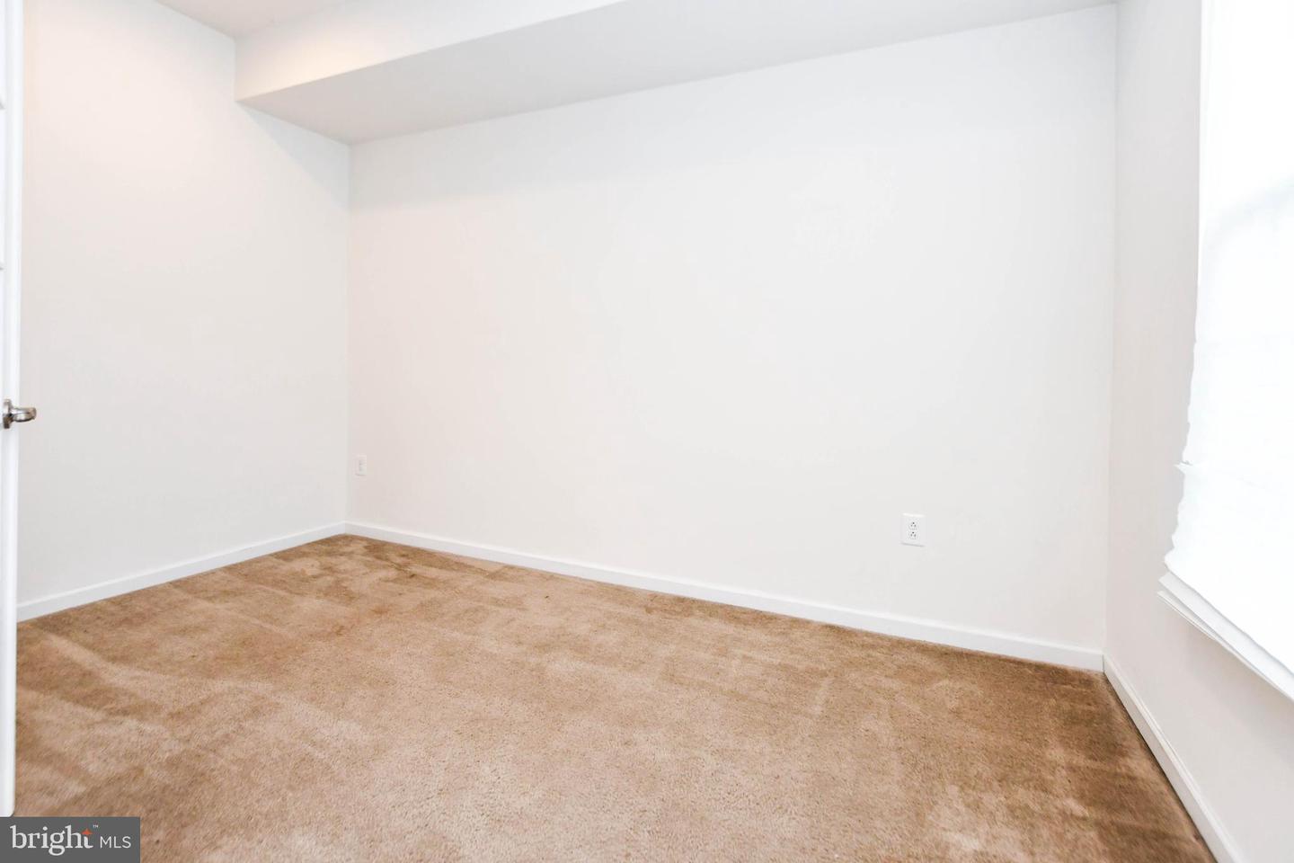 5608 Glover Park Dr Property Photo 4