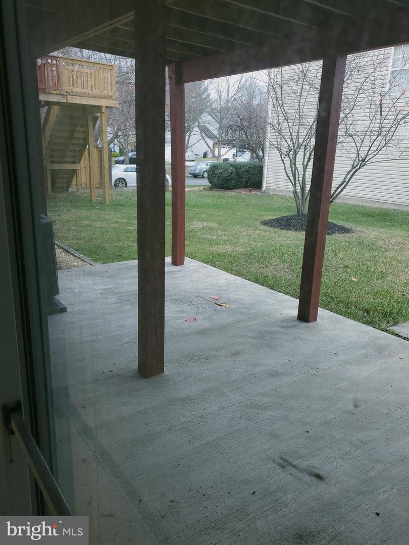 2811 Berrywood Ln Property Photo 10