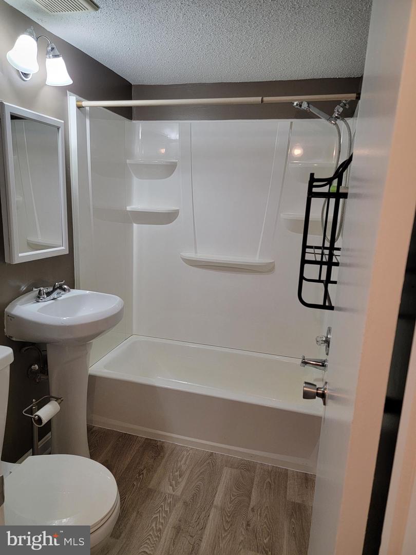 3825 Hamilton St #c-204 Property Photo 5