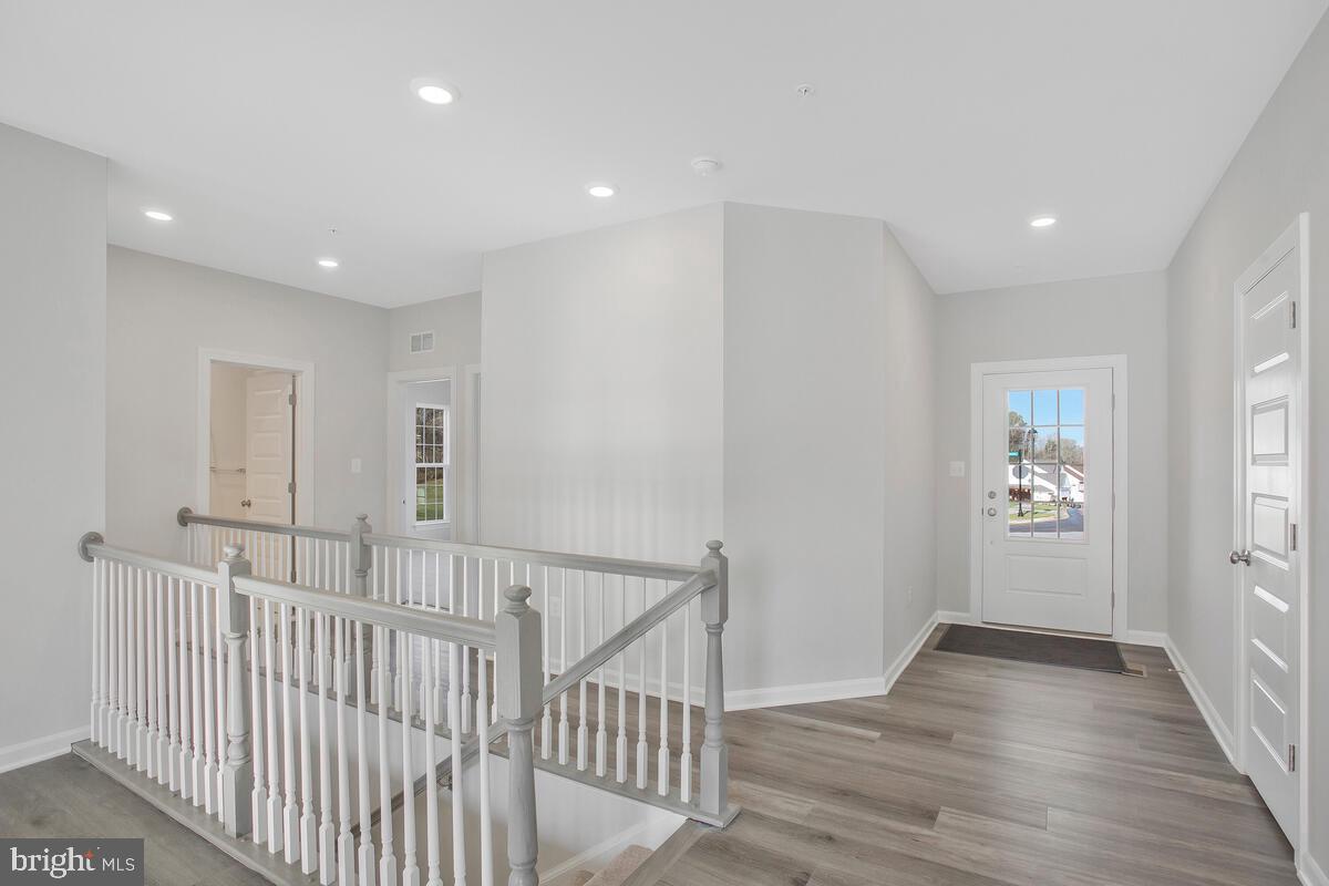 12806 Savannah Xing Property Photo 3