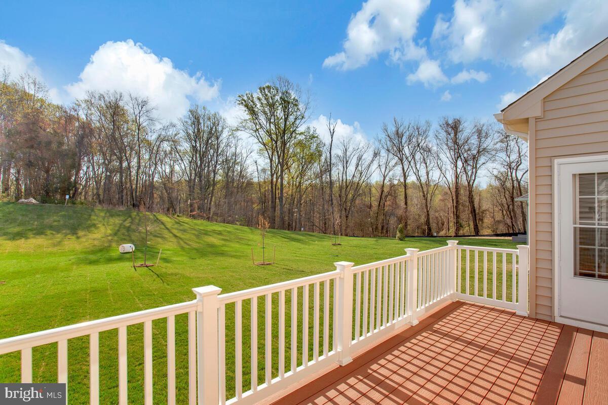 12806 Savannah Xing Property Photo 8