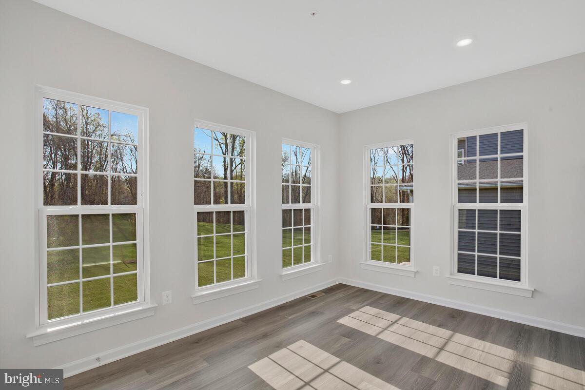 12806 Savannah Xing Property Photo 10