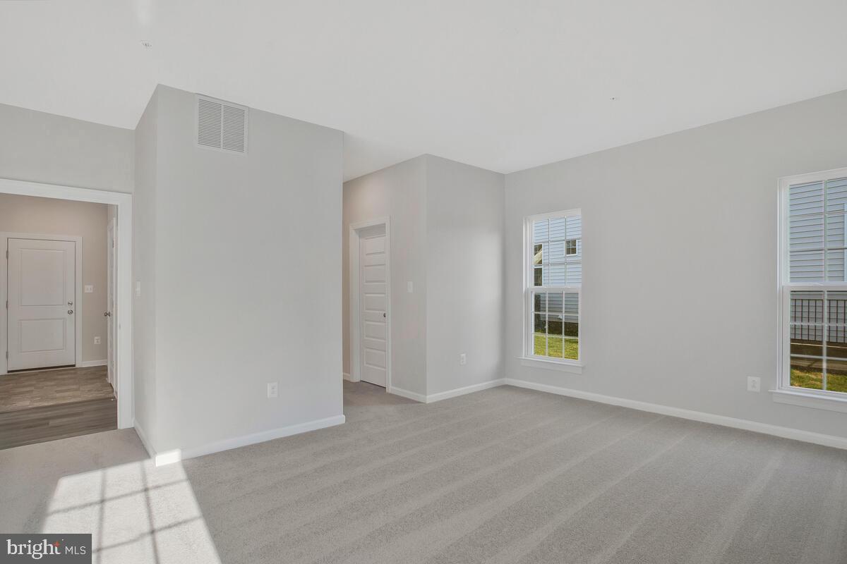 12806 Savannah Xing Property Photo 23