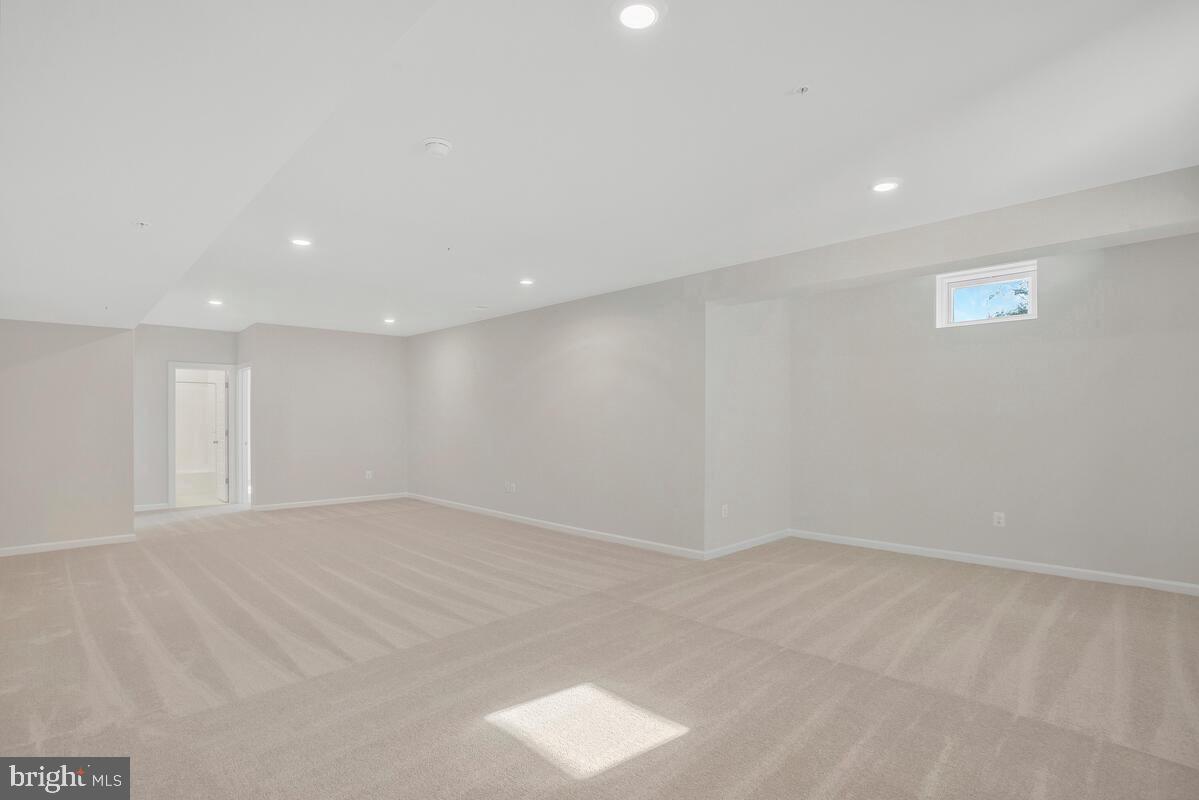 12806 Savannah Xing Property Photo 27