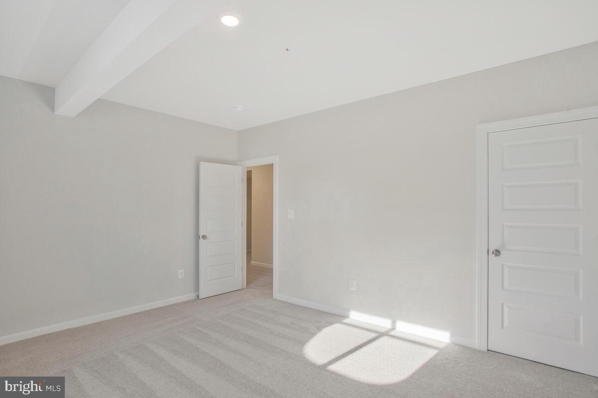 12806 Savannah Xing Property Photo 30