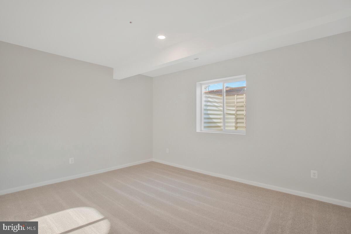 12806 Savannah Xing Property Photo 31