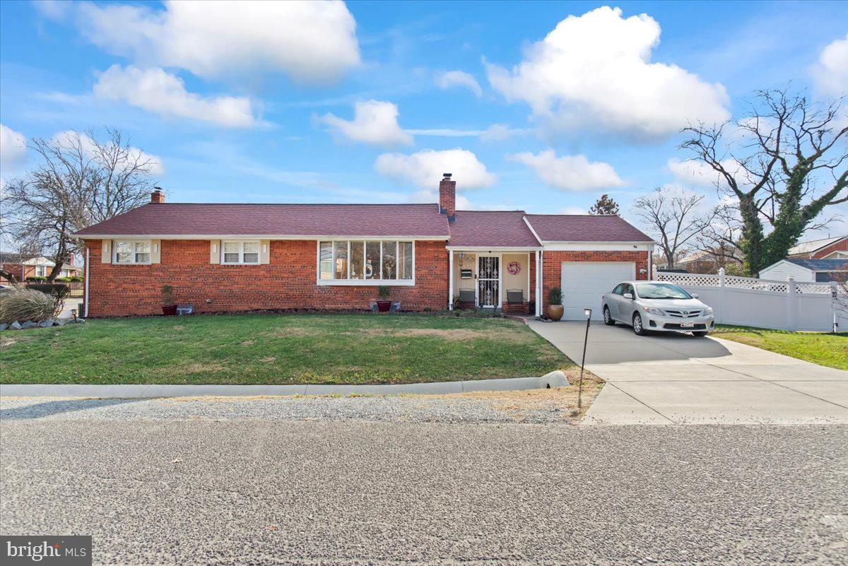 3915 S Danville Dr Property Photo