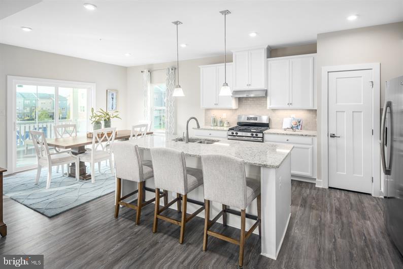 15574 Twin River Circle #h020 Property Photo 3