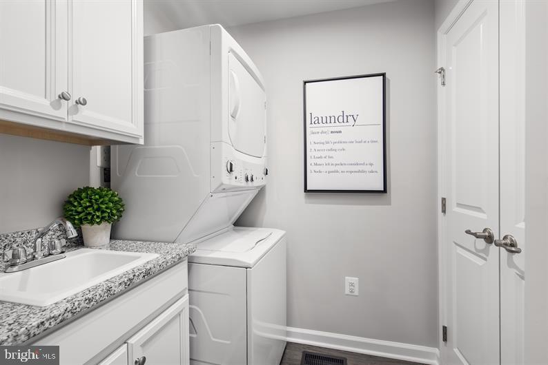 242 Matisse Place #1012j Property Photo 11