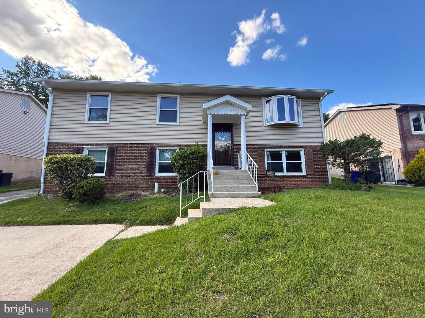 6208 Cheverly Park Dr Property Photo