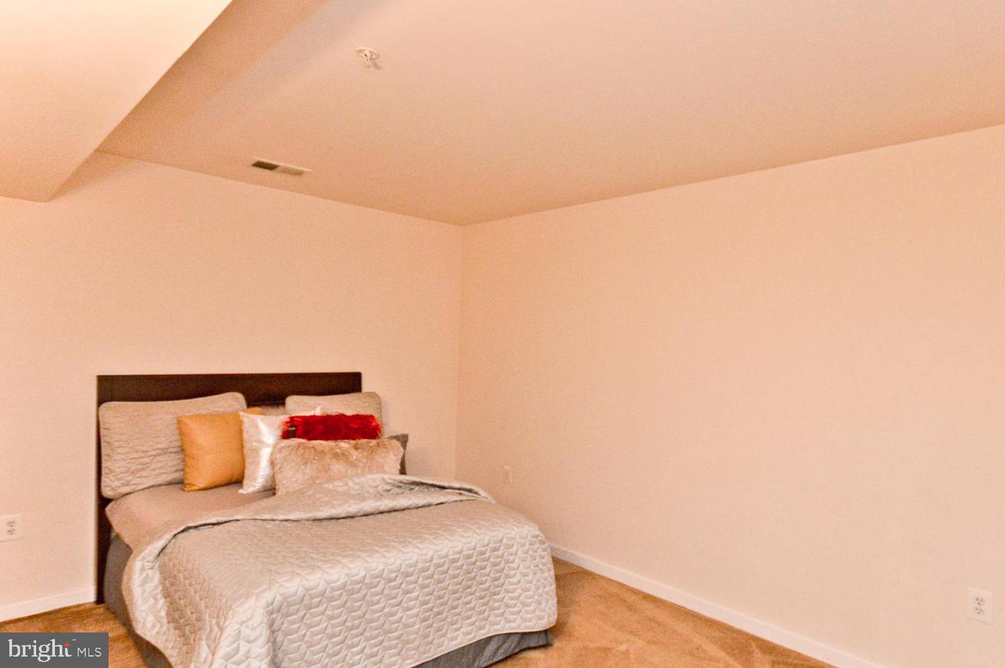 7104 Britens Way N #basement Apartment Property Photo 14