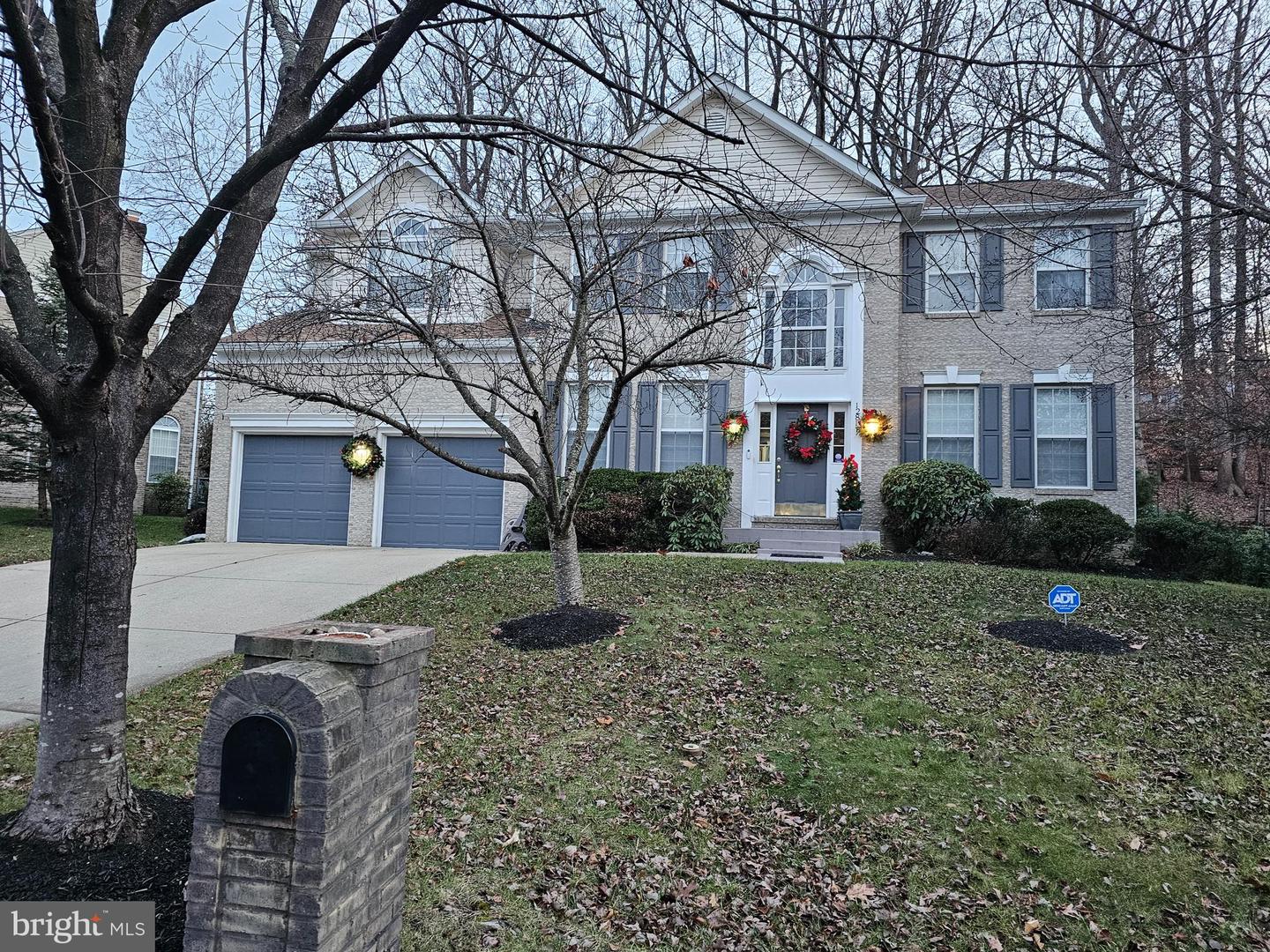 12817 Glasgow Ct Property Photo 1