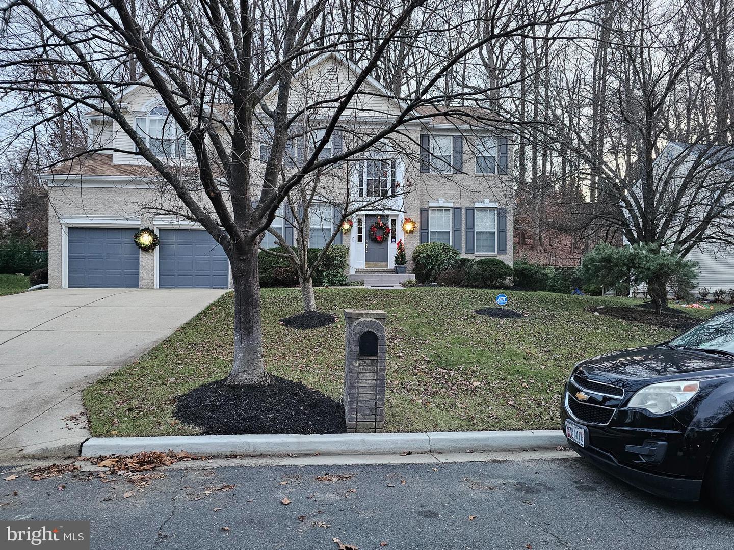12817 Glasgow Ct Property Photo 4