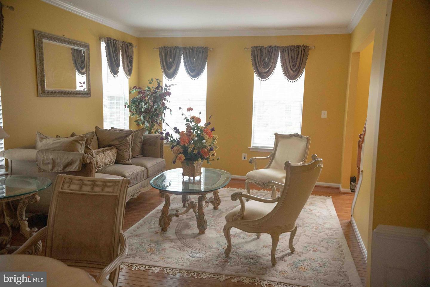 12817 Glasgow Ct Property Photo 14