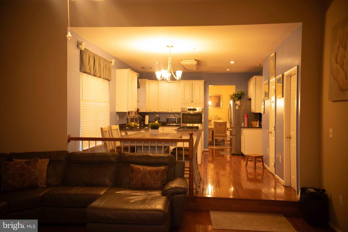 12817 Glasgow Ct Property Photo 22