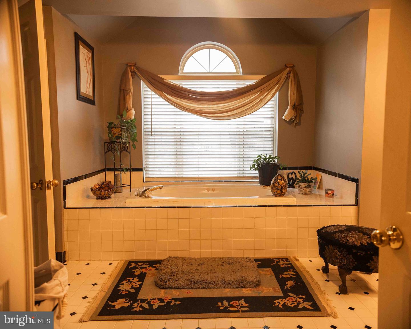 12817 Glasgow Ct Property Photo 32