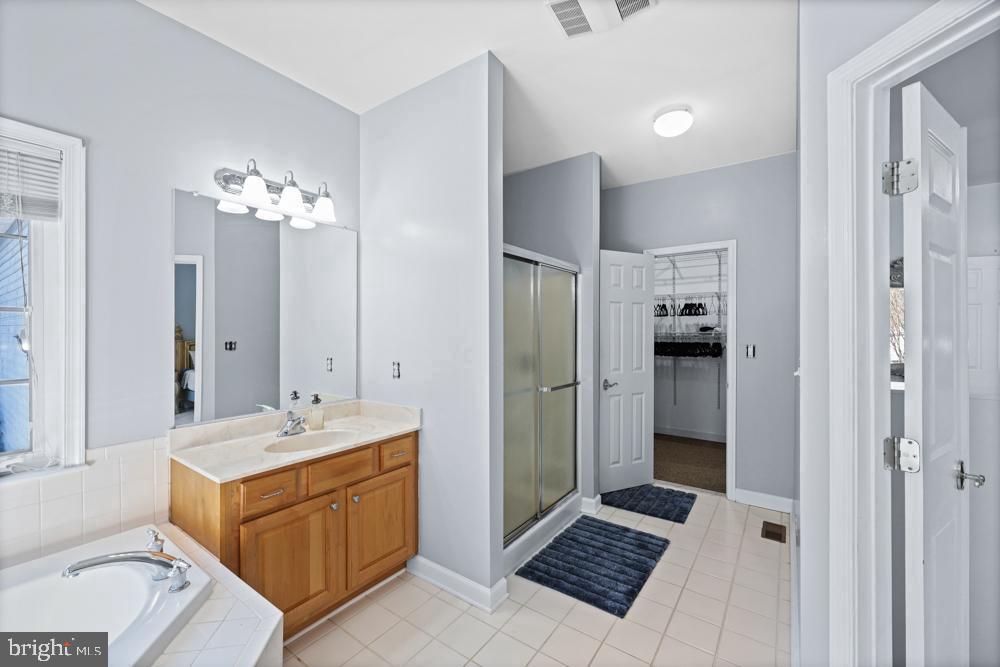 13710 Baden Naylor Rd Property Photo 29