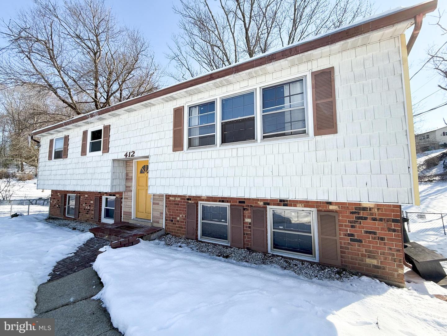412 Quarry Ave Property Photo