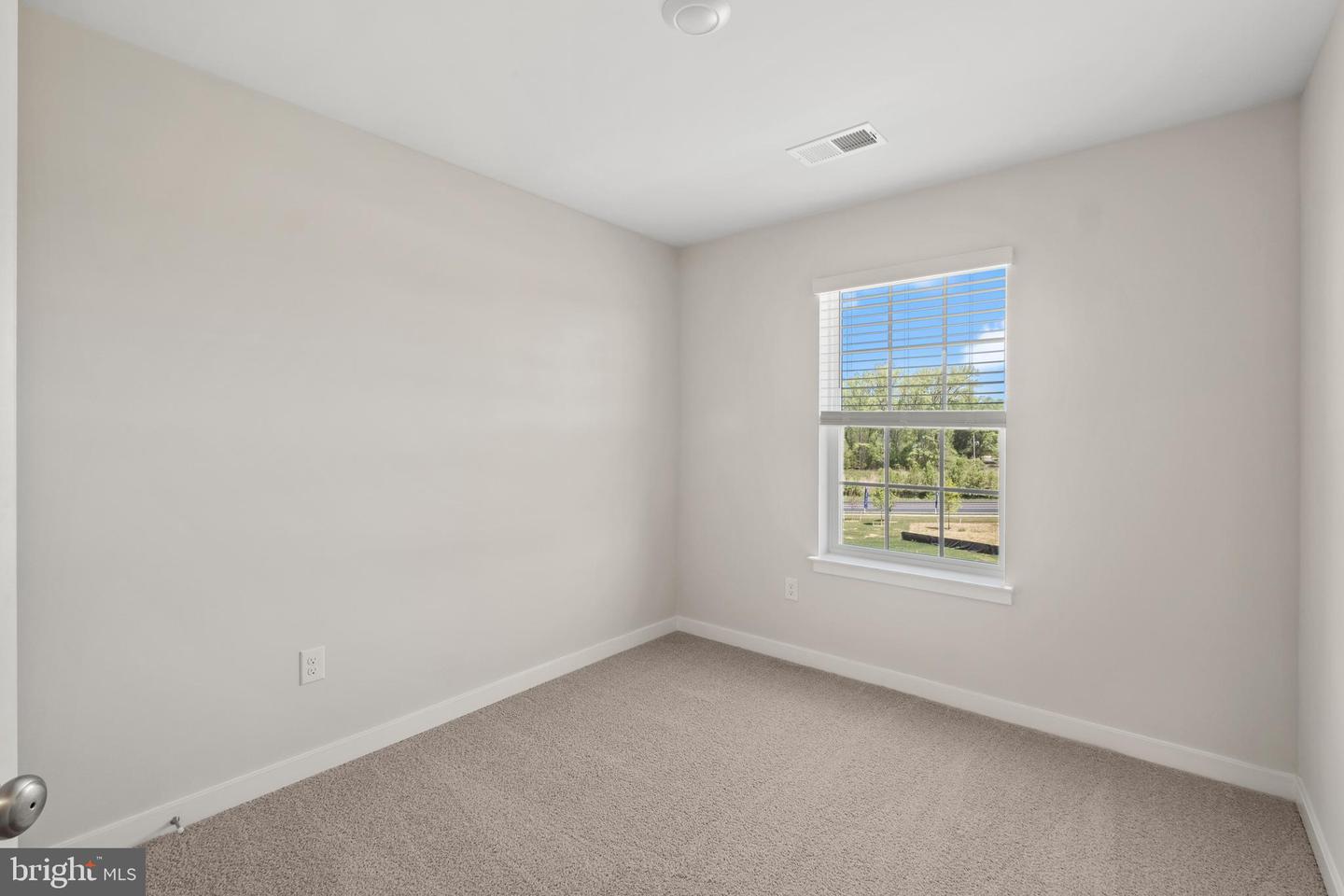 16632 Green Glade Dr Property Photo 13