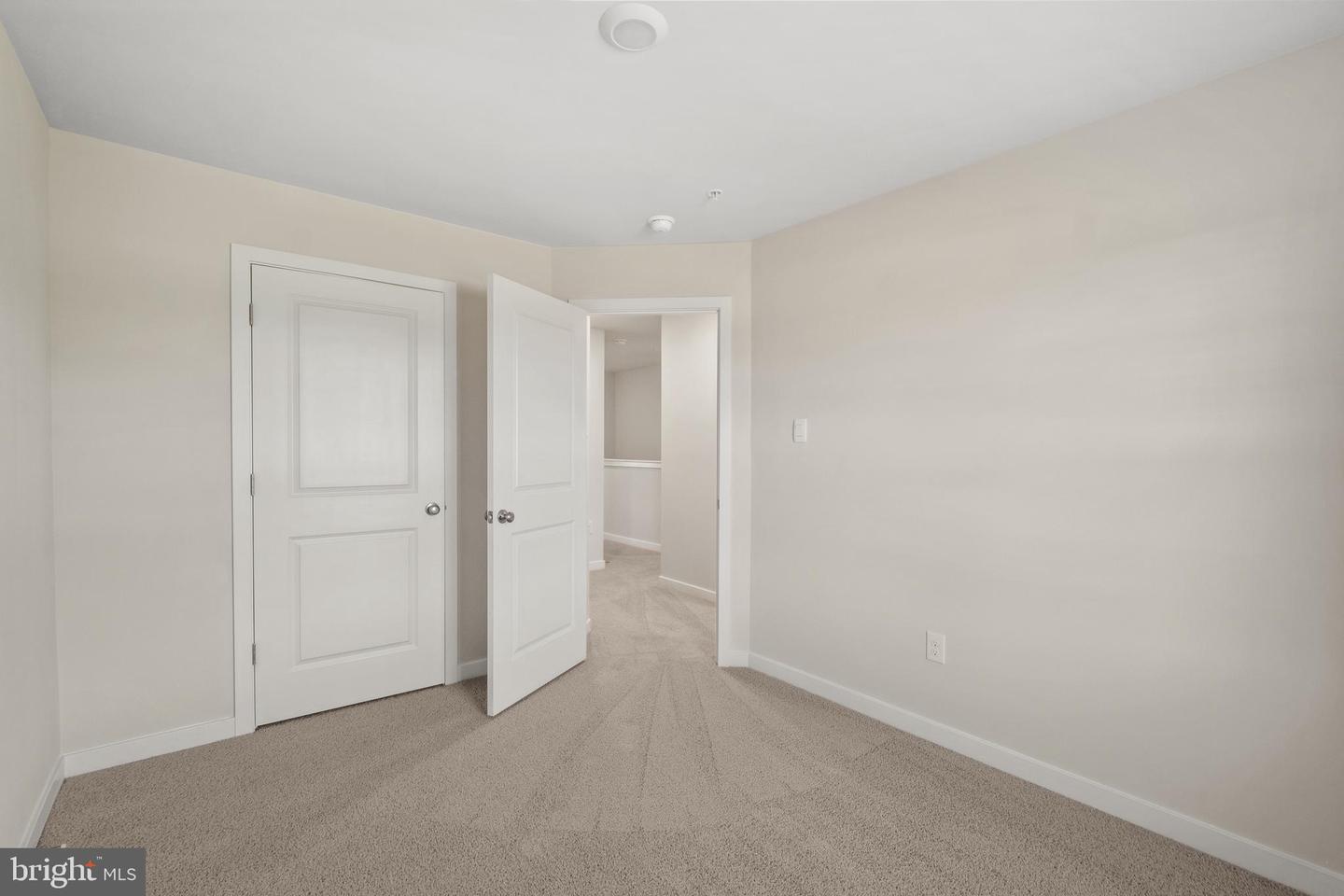 16632 Green Glade Dr Property Photo 16