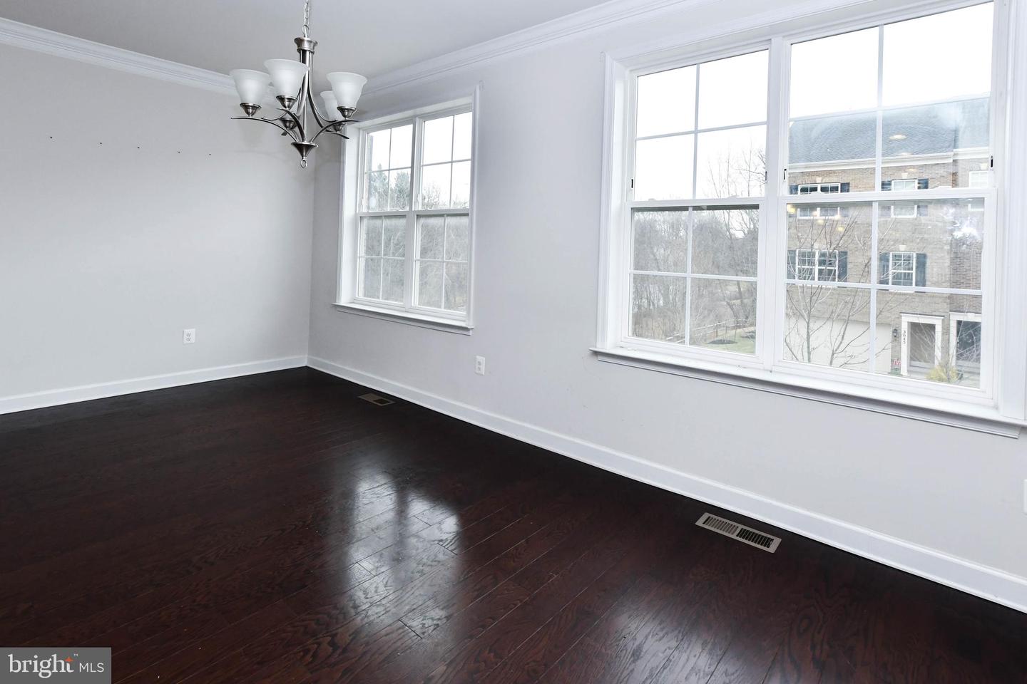 3044 Mia Ln Property Photo 21