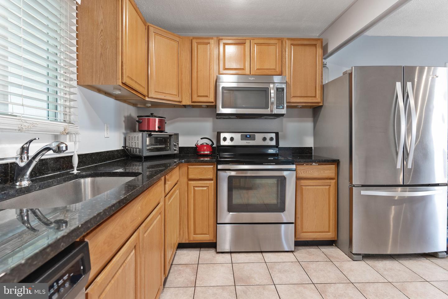 3913 Yarmouth Ln Property Photo 10