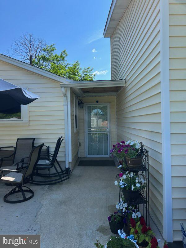 5518 Lanham Station Rd Property Photo 6