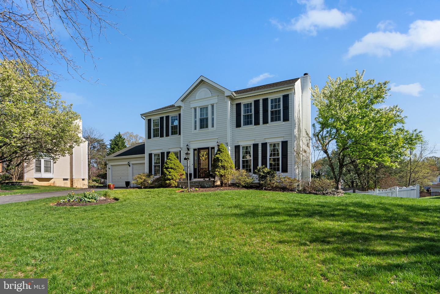 7603 Barkwood Ct Property Photo 4