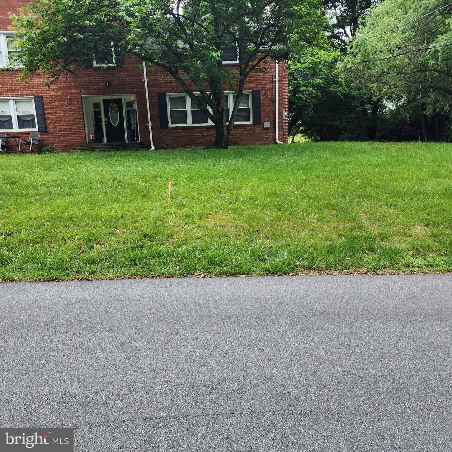 1019 Broadview Rd Property Photo 4
