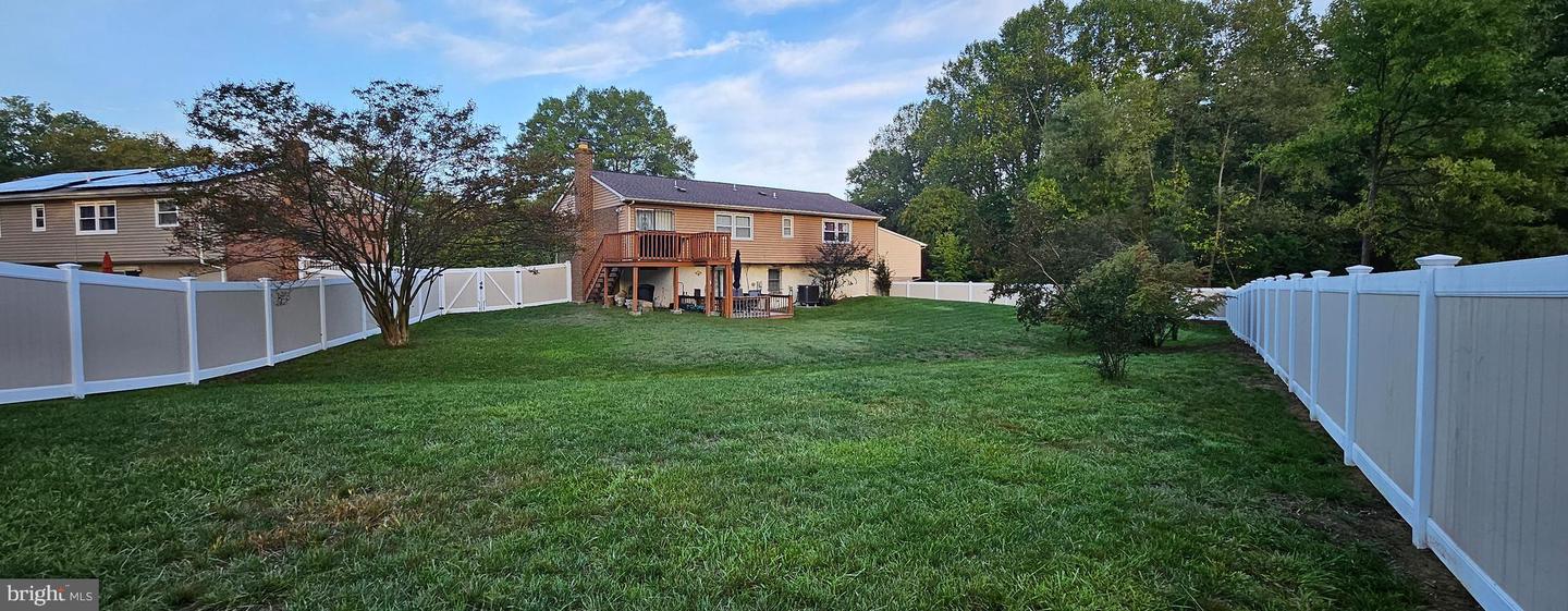 16914 Dorchester Pl Property Photo 6