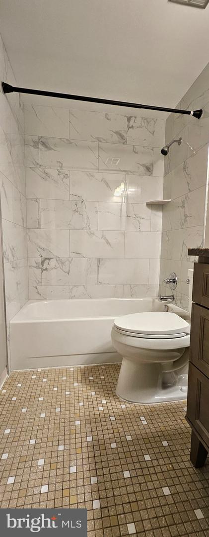 16914 Dorchester Pl Property Photo 22