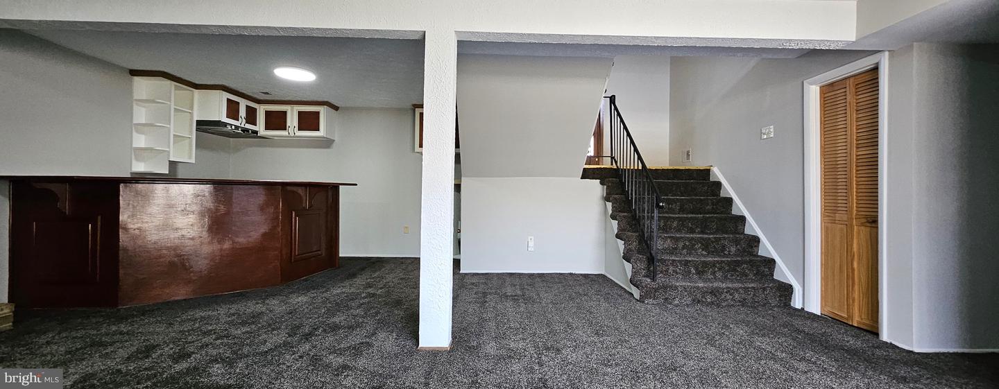 16914 Dorchester Pl Property Photo 32